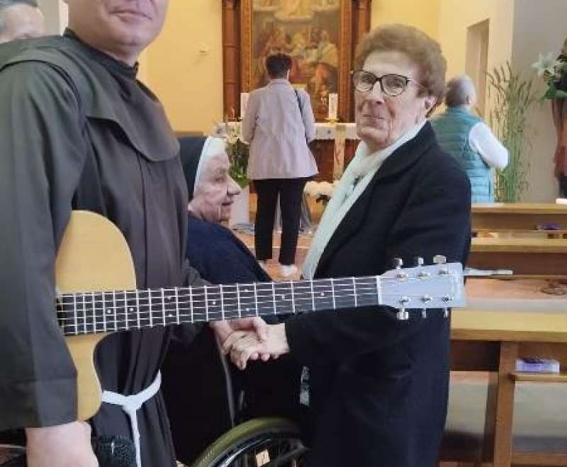 Pobožnost malom Isusu u Vitezu