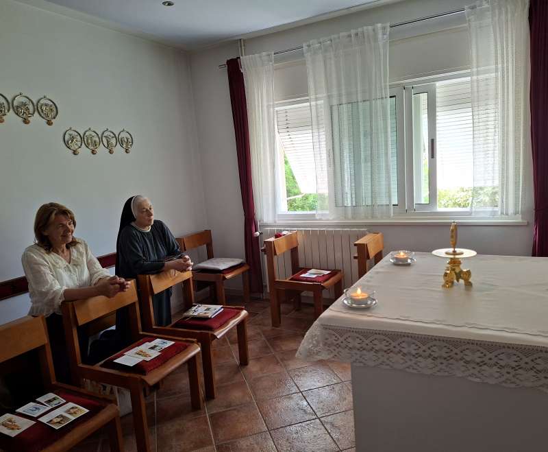 Euharistijsko klanjanje u mjesecu Srca Isusova