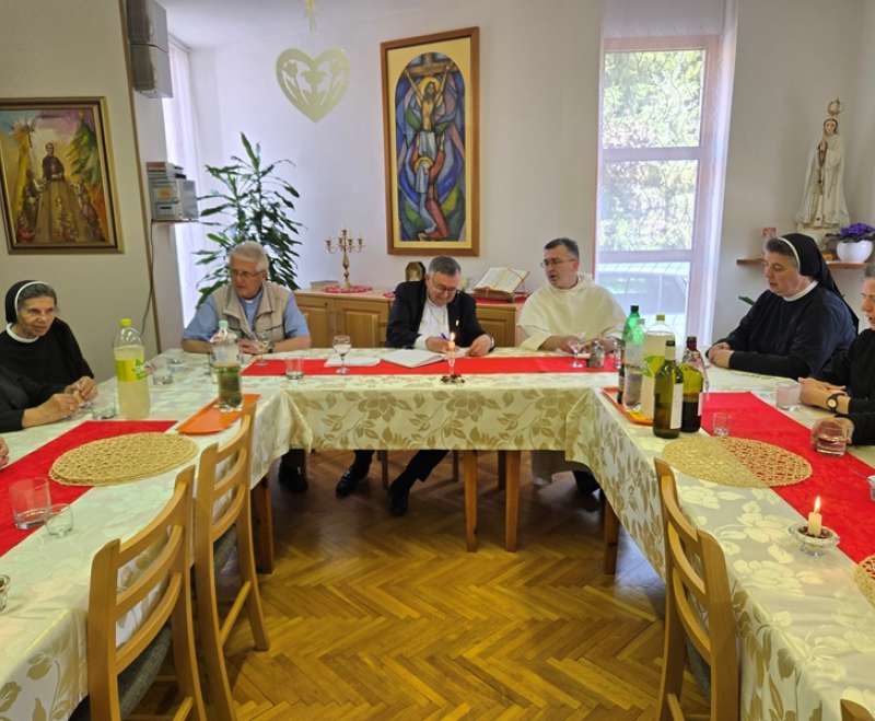 Susret  sestara u Kući Navještenja s uzoritim kardinalom Vinkom Puljićem
