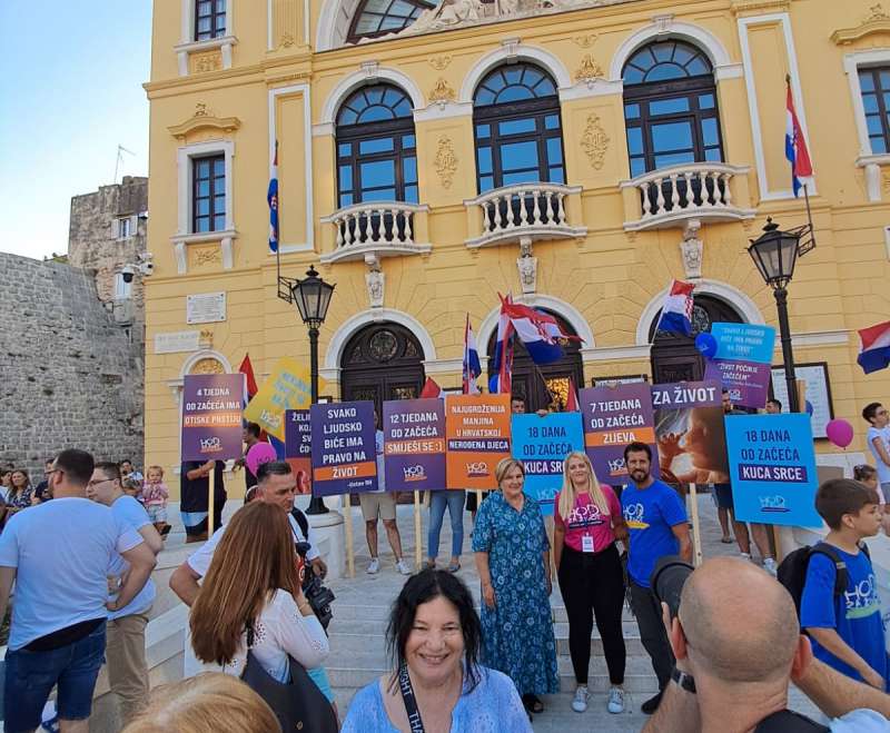Hodali  za život i obitelj u Splitu