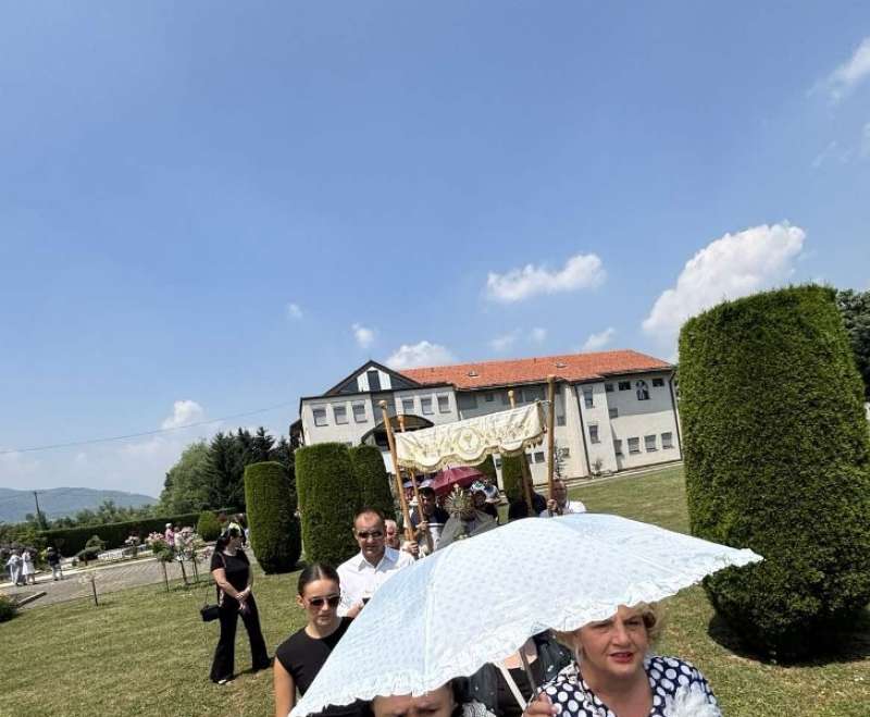 Tijelovska procesija u Gromiljaku Tijelovska procesija u Gromiljaku