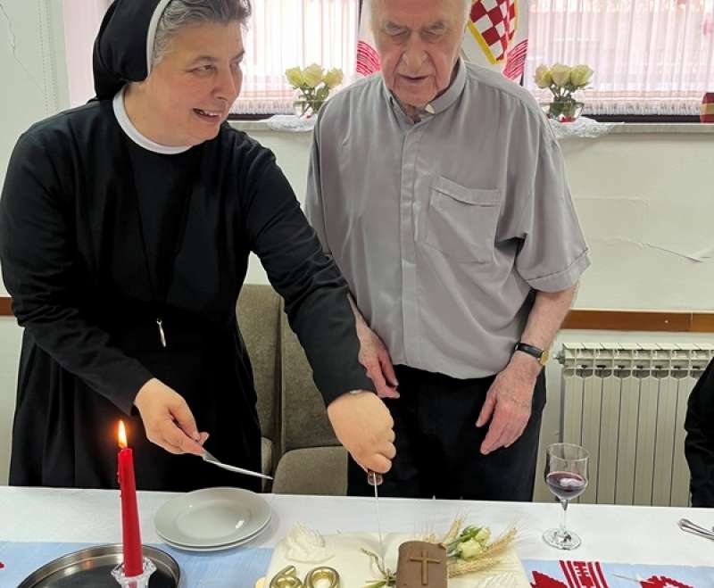 Samostan Egipat: slavlje sv. Ane i dijamantnog jubileja misništva vlč. Marka Perića