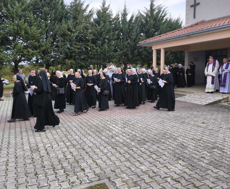 Sprovod s. M. Veronike (Zore) Majić