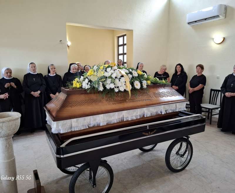 Sprovod s. M. Veronike (Zore) Majić