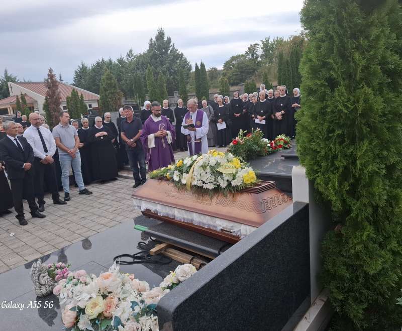 Sprovod s. M. Veronike (Zore) Majić