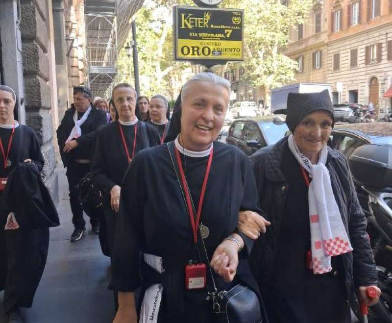 Sestre Služavke Malog Isusa Sarajevske Provincije na nacionalnom hodočašću u Rimu Sestre Služavke Malog Isusa Sarajevske Provincije na nacionalnom hodočašću u Rimu