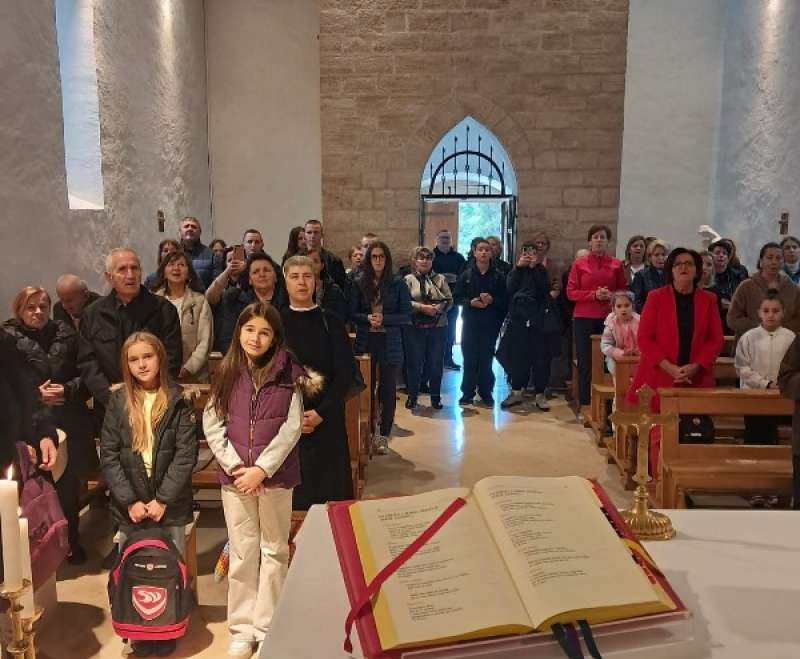 Gromiljak: Hodočašće župnog mješovitog zbora i Prijatelja Maloga Isusa Gromiljak: Hodočašće župnog mješovitog zbora i Prijatelja Maloga Isusa