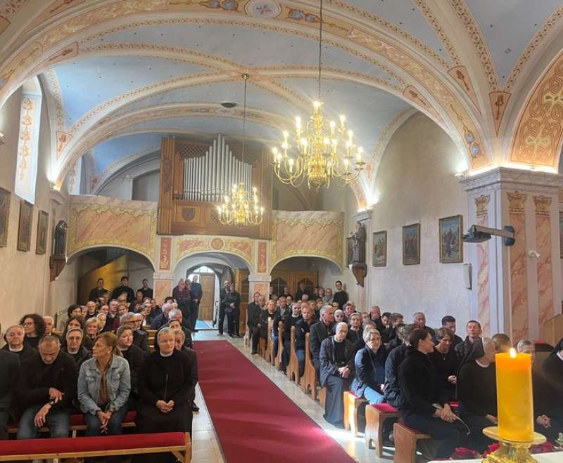 Pokopana Anuša Lučić, majka s. M. Admirate Lučić Pokopana Anuša Lučić, majka s. M. Admirate Lučić