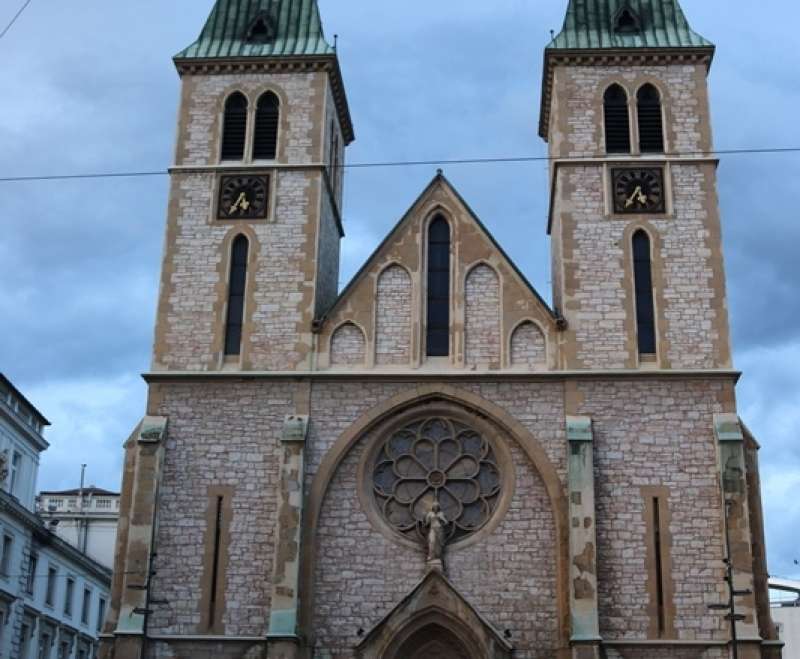U sarajevskoj katedrali svečano proslavljena  135. obljetnica Družbe sestara Služavki Maloga Isusa U sarajevskoj katedrali svečano proslavljena  135. obljetnica Družbe sestara Služavki Maloga Isusa