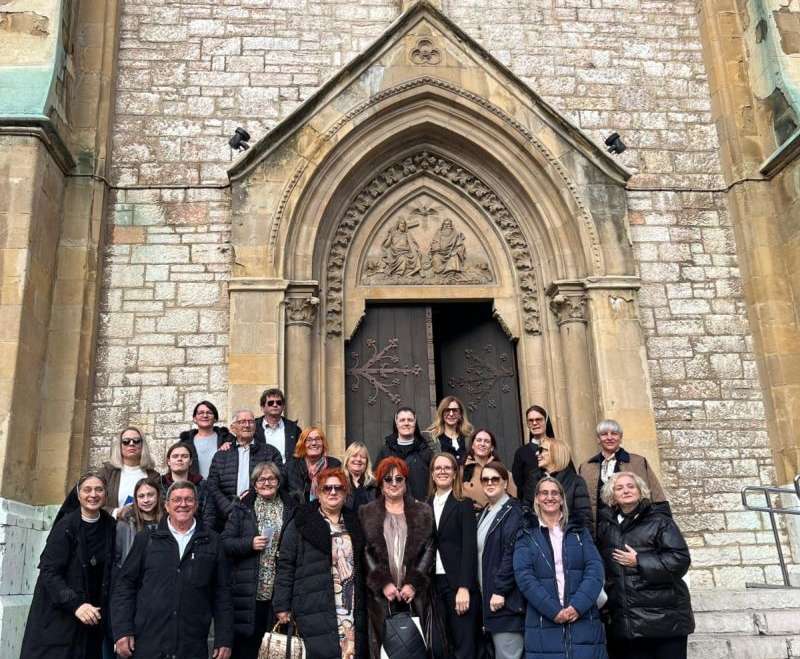 Hodočašće mješovitog župnog zbora  iz župe Kaštel Kambelovac na grob našeg Utemeljitelja