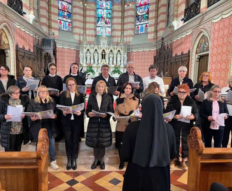 Hodočašće mješovitog župnog zbora  iz župe Kaštel Kambelovac na grob našeg Utemeljitelja