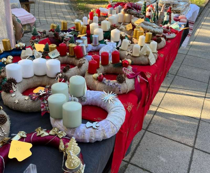 Ususret adventskoj radosti - Vijenci i kolači s misijom Ususret adventskoj radosti - Vijenci i kolači s misijom