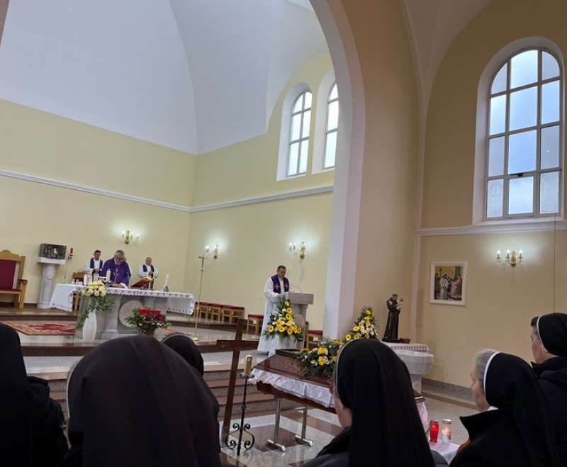 Sahranjena s. M. Vilibalda (Mara) Kvesić, Služavka Maloga Isusa