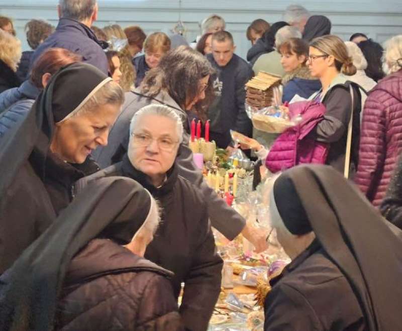 Humanitarna izložba za misije na splitskom Pojišanu