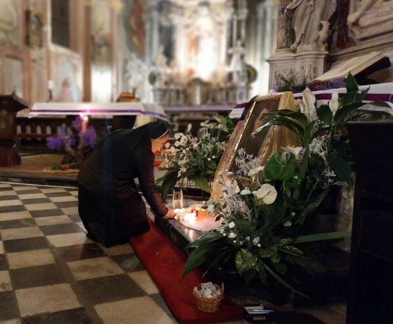 Molitveni spomen na Utemeljiteljev rođendan za Nebo