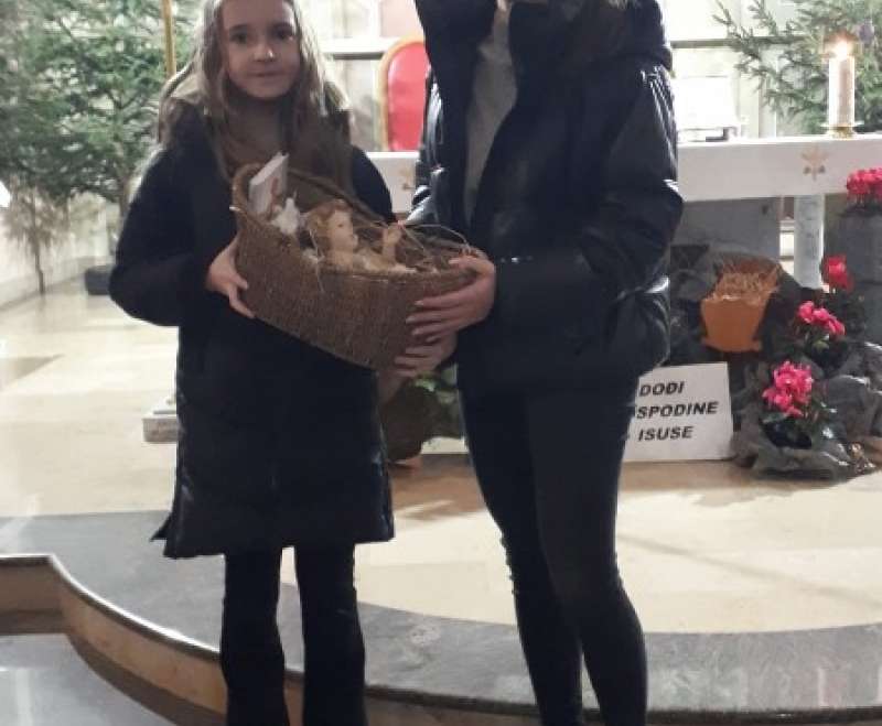 Pobožnost Malom Isusu po obiteljima Pobožnost Malom Isusu po obiteljima