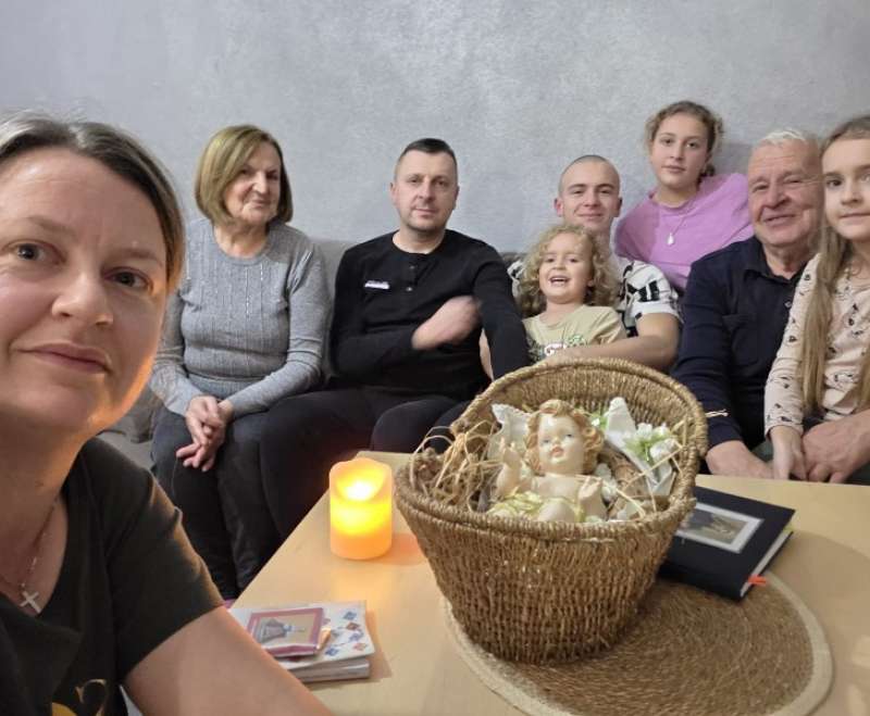 Pobožnost Malom Isusu po obiteljima Pobožnost Malom Isusu po obiteljima