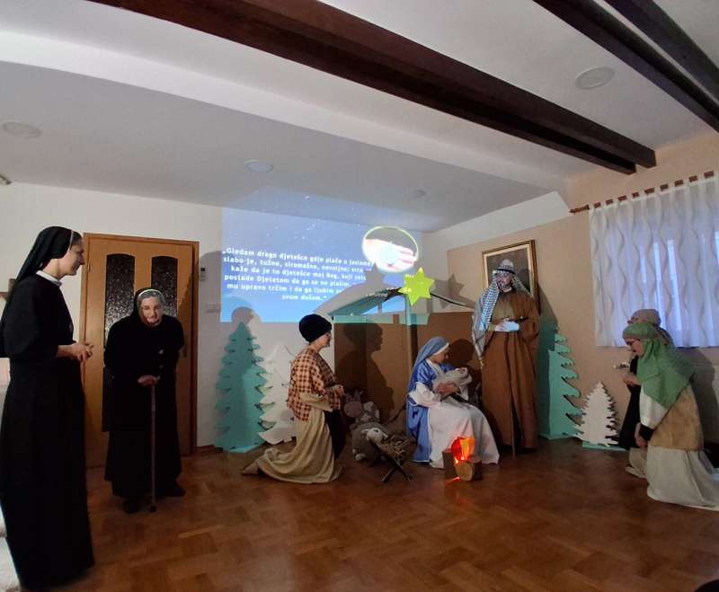 Božićni igrokaz u izvedbi Služavki Malog Isusa