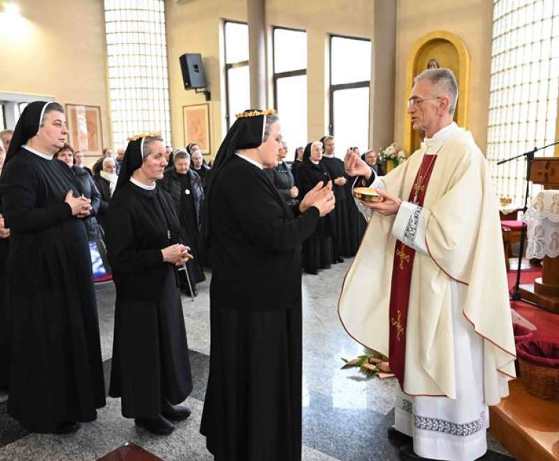 Proslavljena 183. obljetnica rođenja i krštenja sl. B. Josipa Stadlera i 50 godina zavjeta sestara Proslavljena 183. obljetnica rođenja i krštenja sl. B. Josipa Stadlera i 50 godina zavjeta sestara