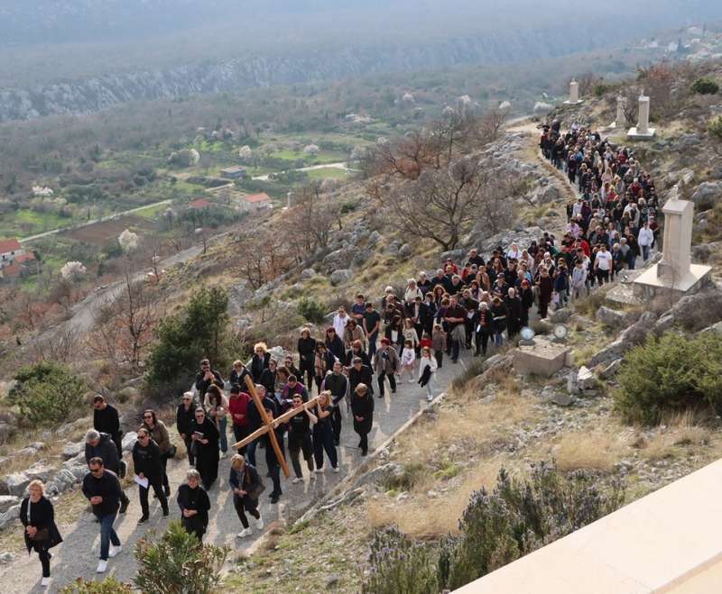 Korizmena duhovna obnova i Križni put Društva PMI