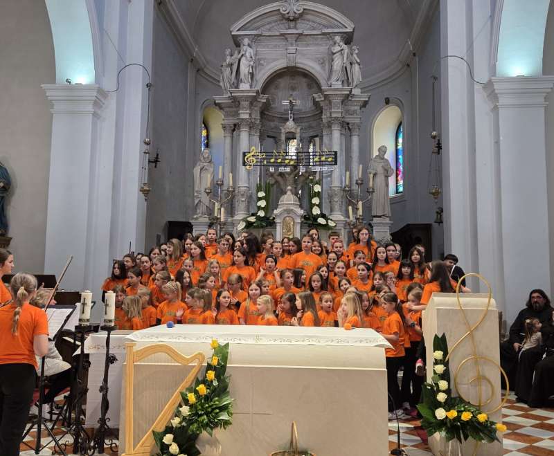 Smotra dječjih  crkvenih zborova u Imotskom