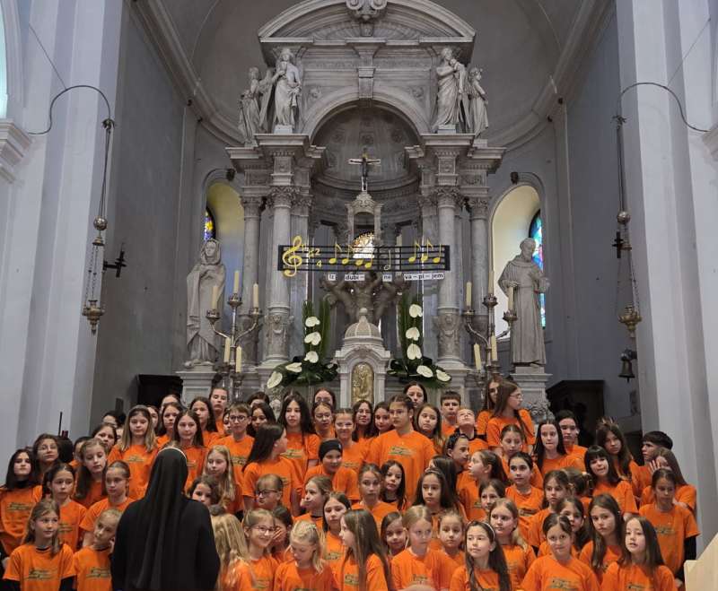 Smotra dječjih  crkvenih zborova u Imotskom