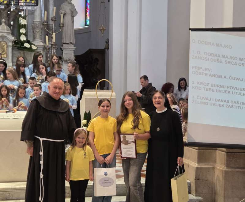 Smotra dječjih  crkvenih zborova u Imotskom