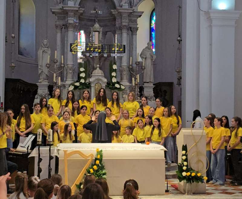 Smotra dječjih  crkvenih zborova u Imotskom