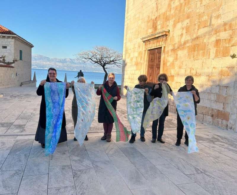 Radost i zajedništvo Uskrsnog Emausa u Sutivanu