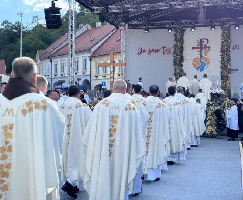 Susret hrvatske katoličke mladeži u Požegi