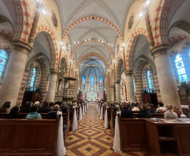Krštenje i prva pričest dviju štićenica Stadlerovog dječjeg Egipta
