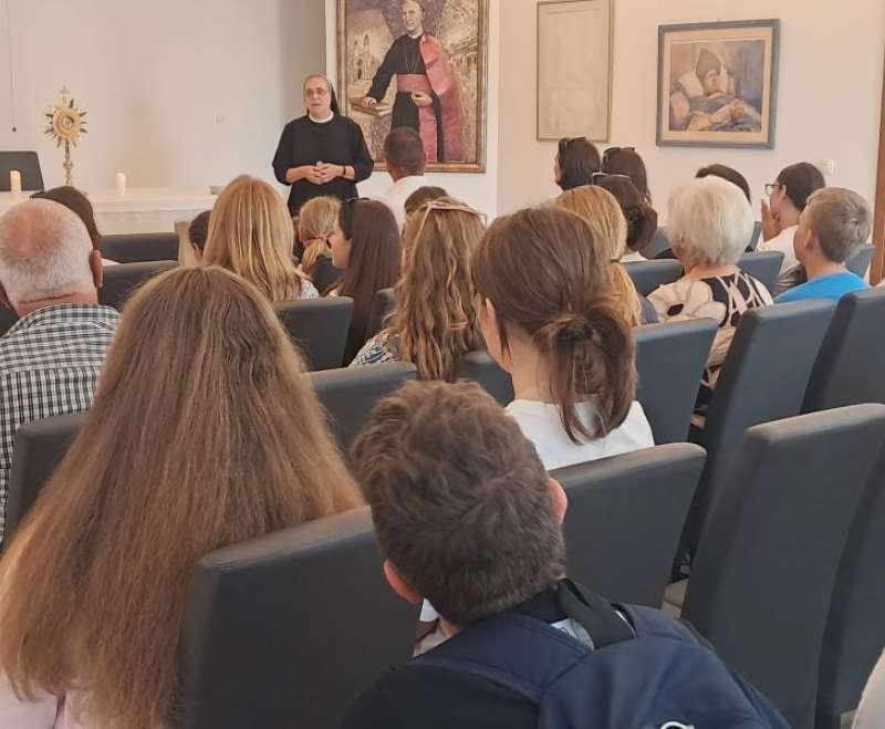 Prijatelji Malog Isusa iz Gromiljaka u Đakovu i Slavonskom Brodu Prijatelji Malog Isusa iz Gromiljaka u Đakovu i Slavonskom Brodu