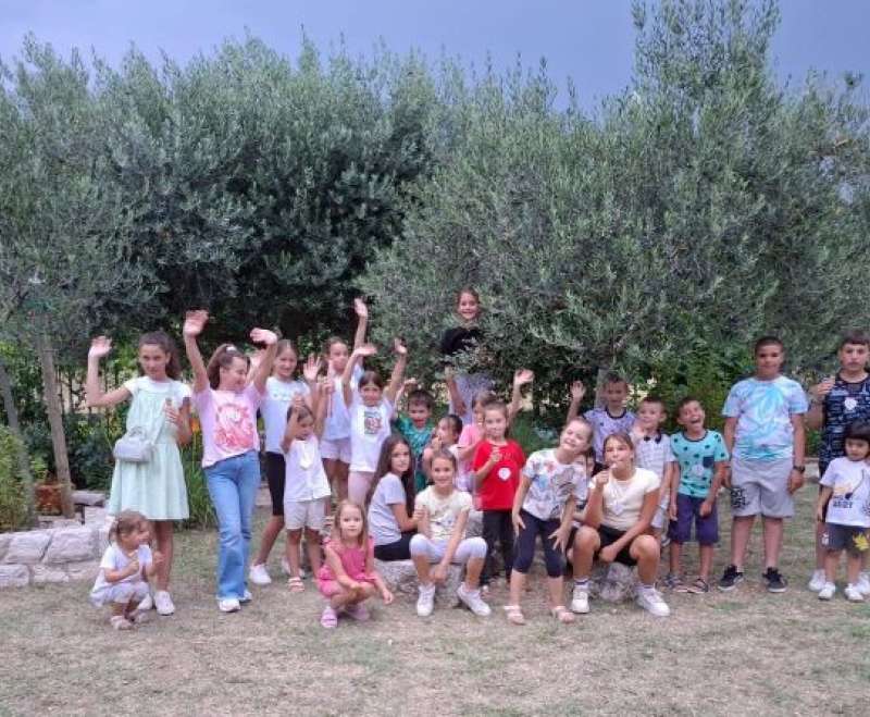 U zagrljaju Maloga Isusa – susret ispunjen radošću i ljubavlju