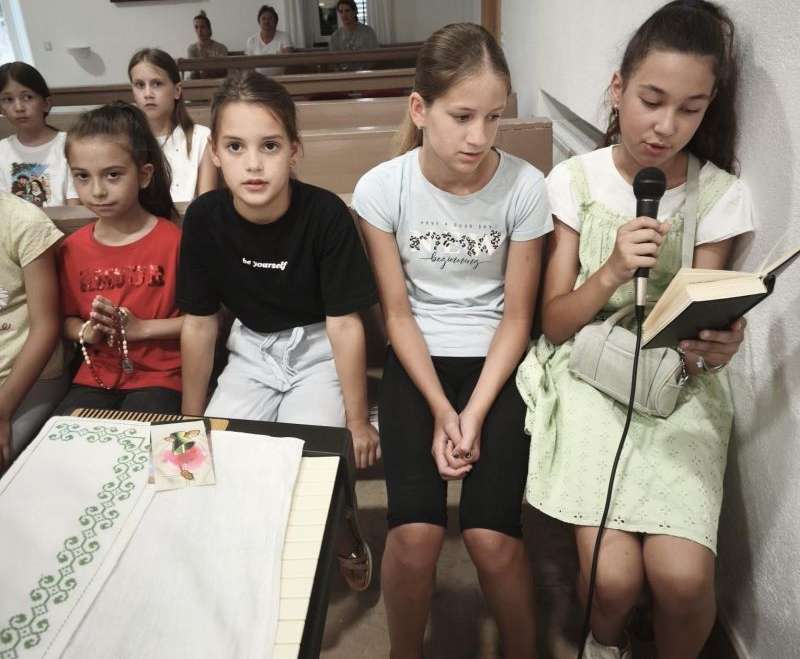 U zagrljaju Maloga Isusa – susret ispunjen radošću i ljubavlju U zagrljaju Maloga Isusa – susret ispunjen radošću i ljubavlju