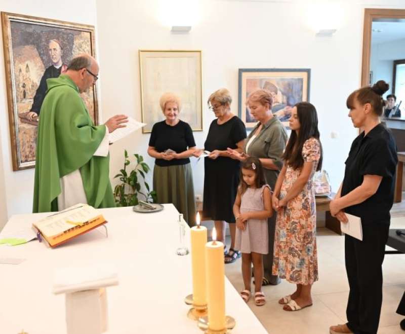 Velika devetnica Djetetu Isusu s nakanom za proglašenje blaženim i svetim sl. B. Josipa Stadlera Velika devetnica Djetetu Isusu s nakanom za proglašenje blaženim i svetim sl. B. Josipa Stadlera