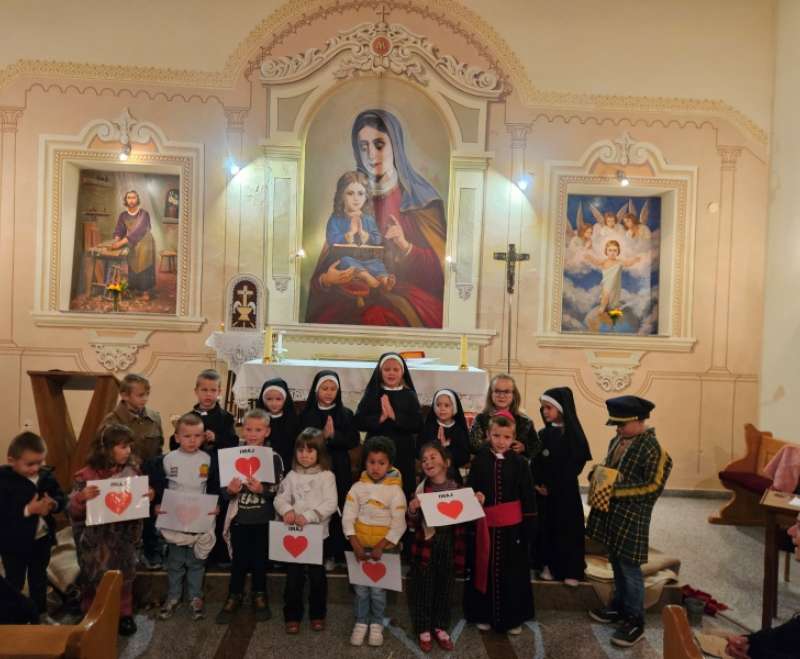 Proslava sv. Rafaela u Marijinom Domu u Vinkovcima Proslava sv. Rafaela u Marijinom Domu u Vinkovcima