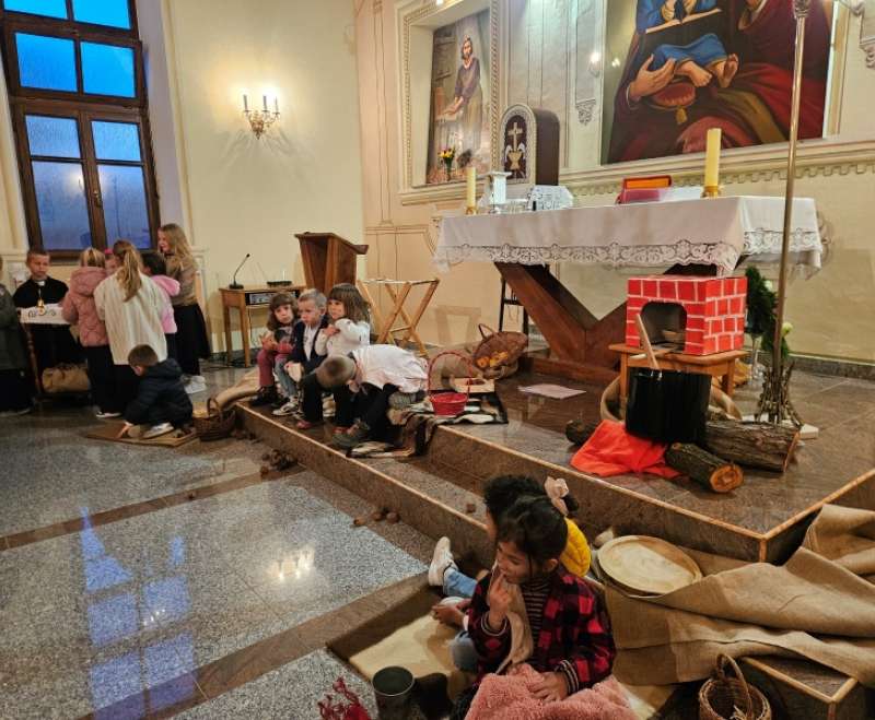 Proslava sv. Rafaela u Marijinom Domu u Vinkovcima Proslava sv. Rafaela u Marijinom Domu u Vinkovcima